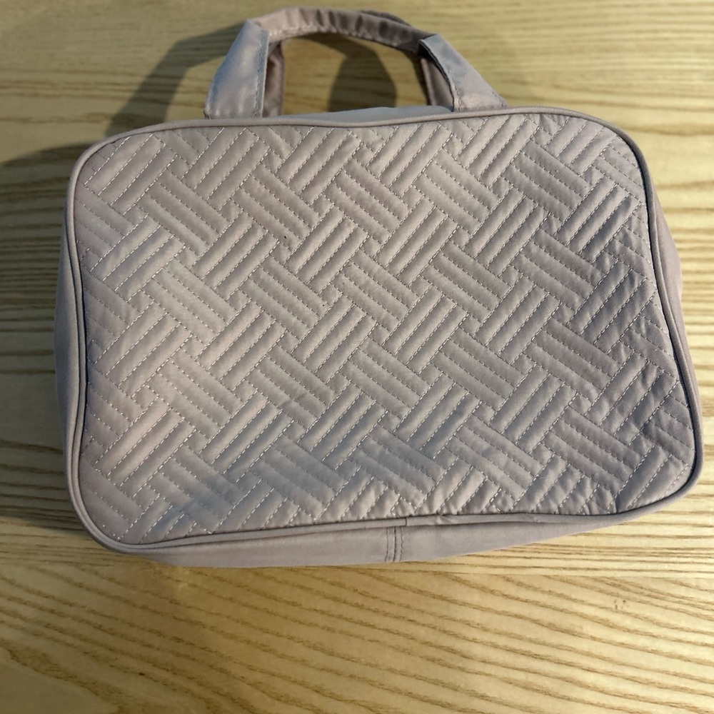 NWOT. Bag Smart Travel Makeup Case.